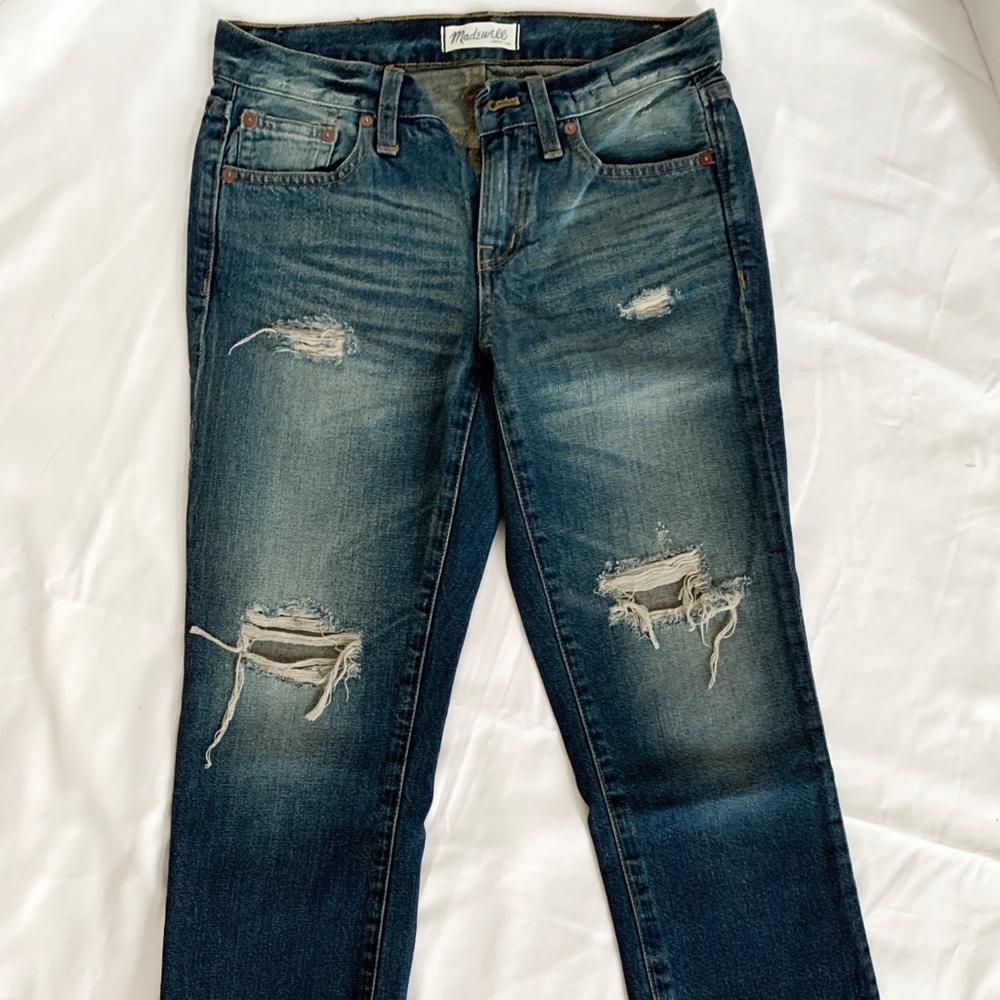 Madewell boyjean with raw hem